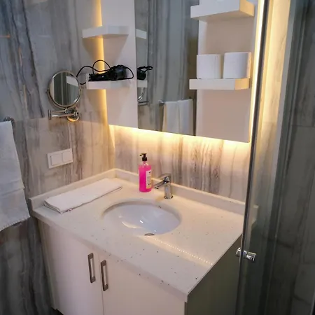 Graf Victor Apartman